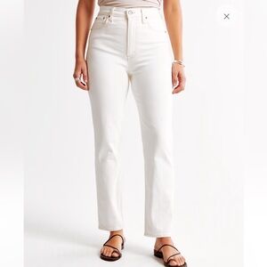 Abercrombie & Fitch Curve Love Ultra High Rise Ankle Straight Jean Cream